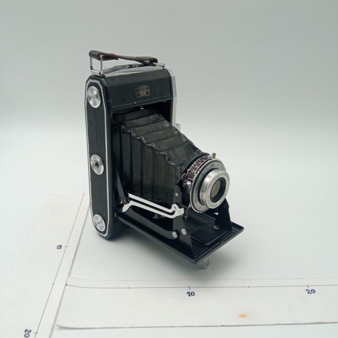 Câmara fotográfica Zeiss anos 30